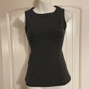 Sz.Small black flare style top